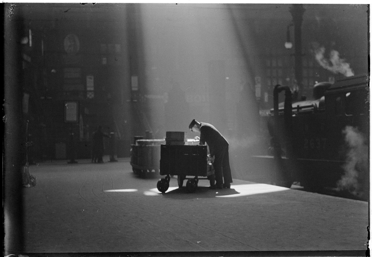 Liverpool Street Station, Liverpool Street, City of London, Greater London Authority, ca. 1932 von Charles William Prickett