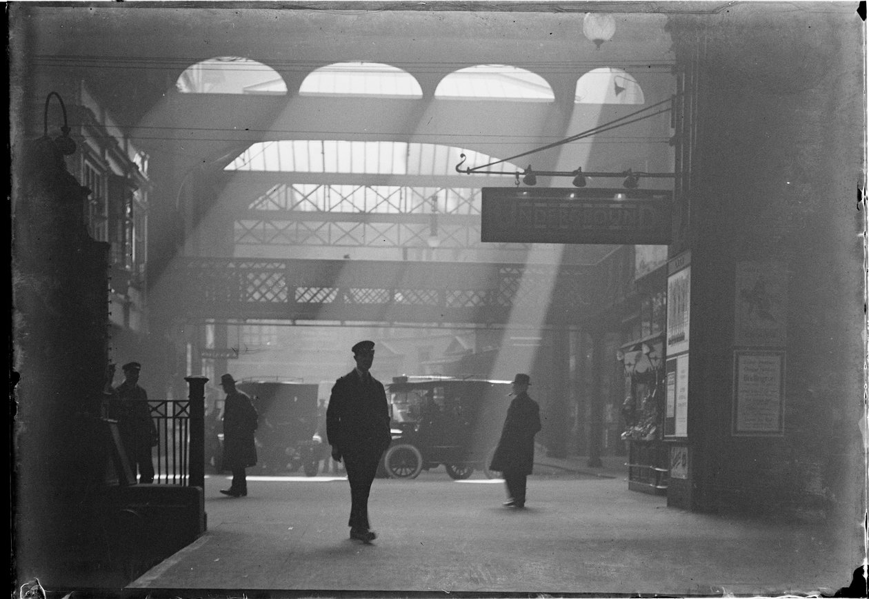 Liverpool Street Station, Liverpool Street, City of London, Greater London Authority von Charles William Prickett