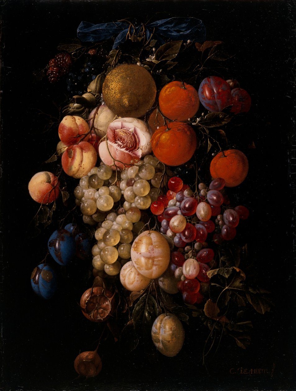 Stillleben mit Trauben, Kirschen und Pflaumen, die an einem Nagel mit einem blauen Band hängen von Cornelis de Heem
