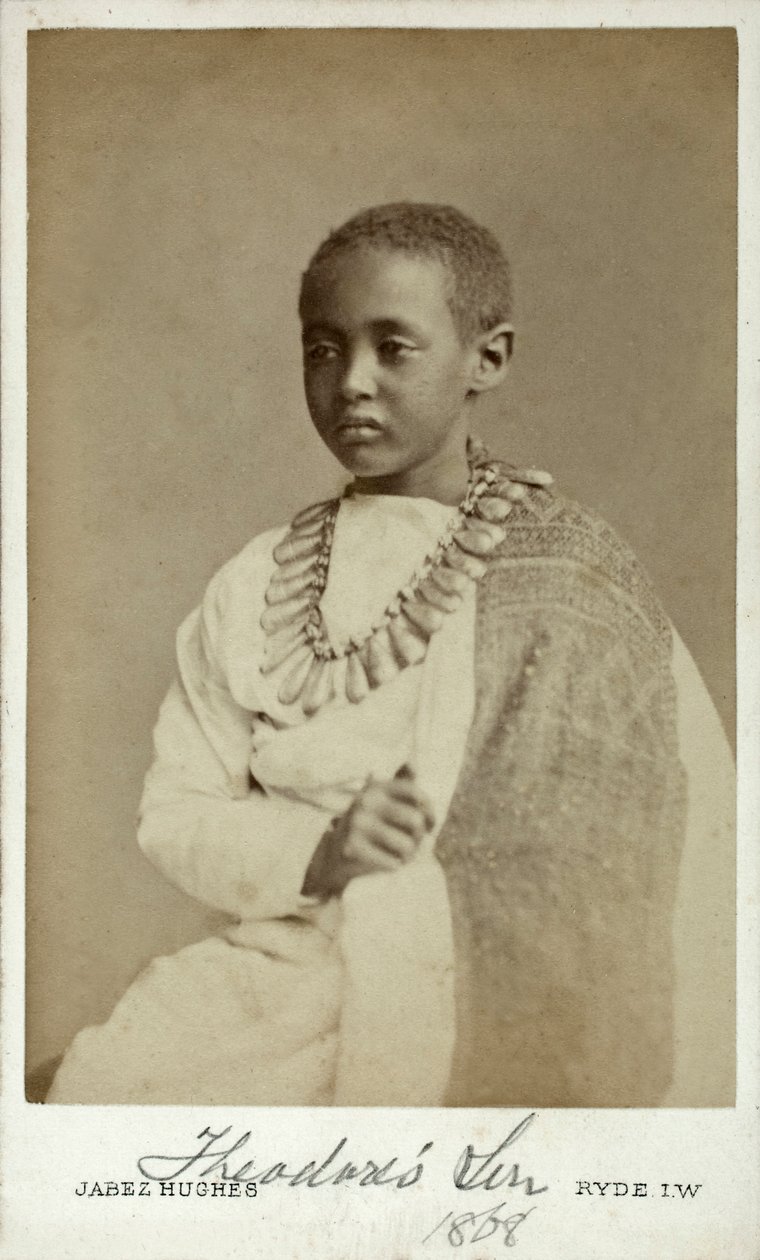 Prinz Alamayu, Sohn von Kaiser Theodor II. von Abessinien, Ryde, England, 1868 (Albuminabzug) von Cornelius Jabez Hughes