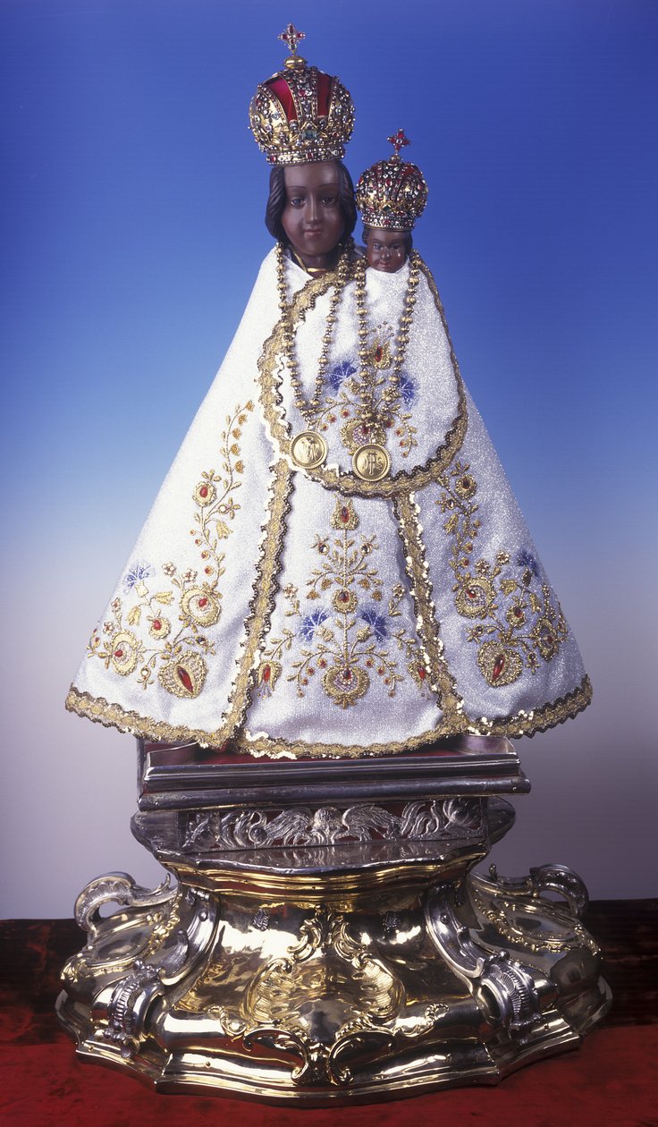 Statuette der Jungfrau Maria von Svatá Hora (Holz, Metall und Stoff) von Czech School