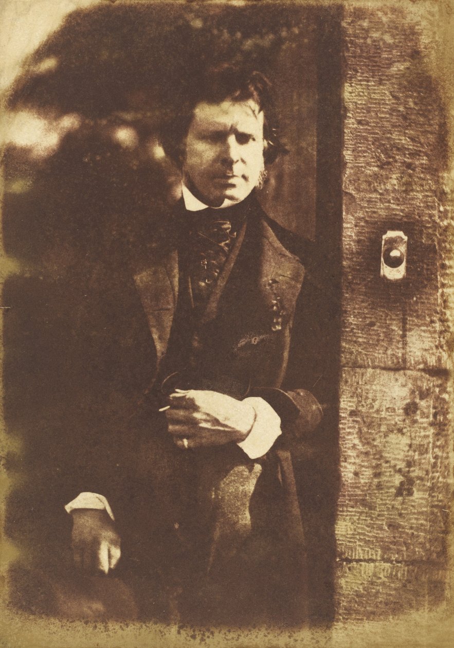David Octavius Hill am Tor des Rock House, Edinburgh, 1843-1847 von David Octavius Hill, Robert Adamson
