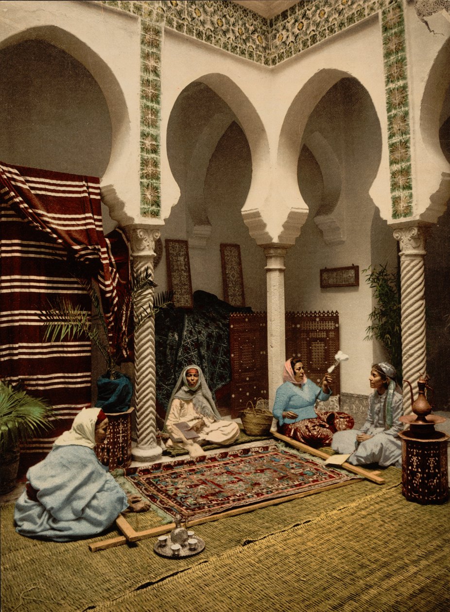 Maurische Frauen machen arabische Teppiche, Algier, Algerien, ca. 1899 von Detroit Photographic Co.
