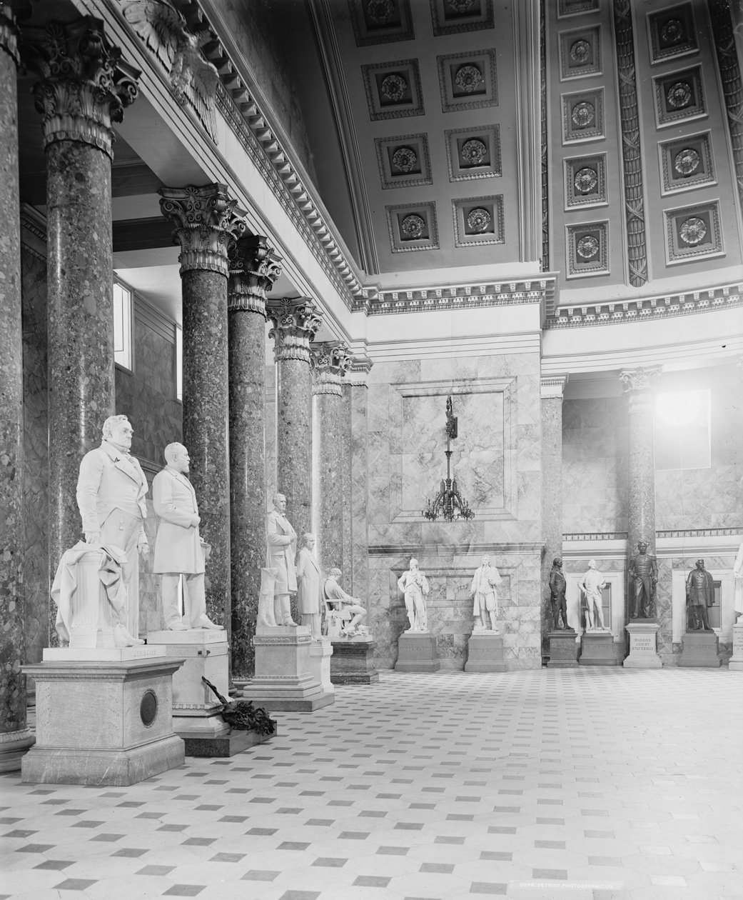 Eine Ecke in der Statuary Hall, das Kapitol in Washington, D.C., ca. 1904 von Detroit Publishing Co.