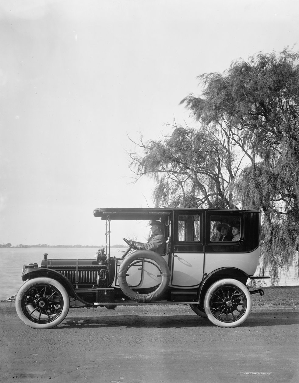 Packard 1912 Limousine von Detroit Publishing Co.