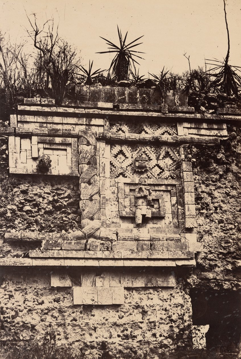 Uxmal, Indianisches Basrelief, Nonnenpalast, Tafel 44 aus dem Album "Cités et Ruines Américaines, Gide Paris" (1863) von Désiré Charnay