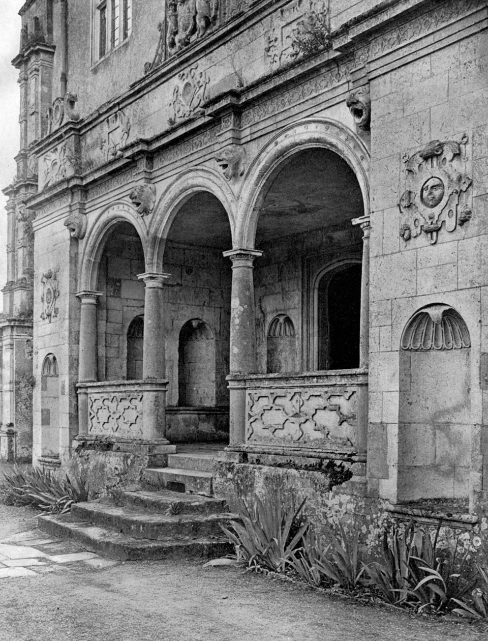 Die Loggia, Cranborne Manor House, Dorset von E. Bastard