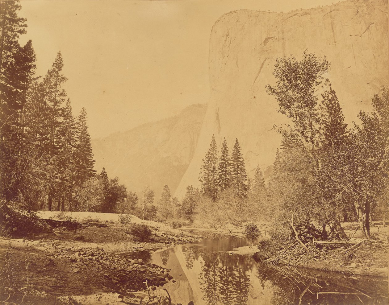 Tutokanula. Tal des Yosemite. (Der große Häuptling) "El Capitan." 3500 Fuß hoch. von Eadweard J. Muybridge
