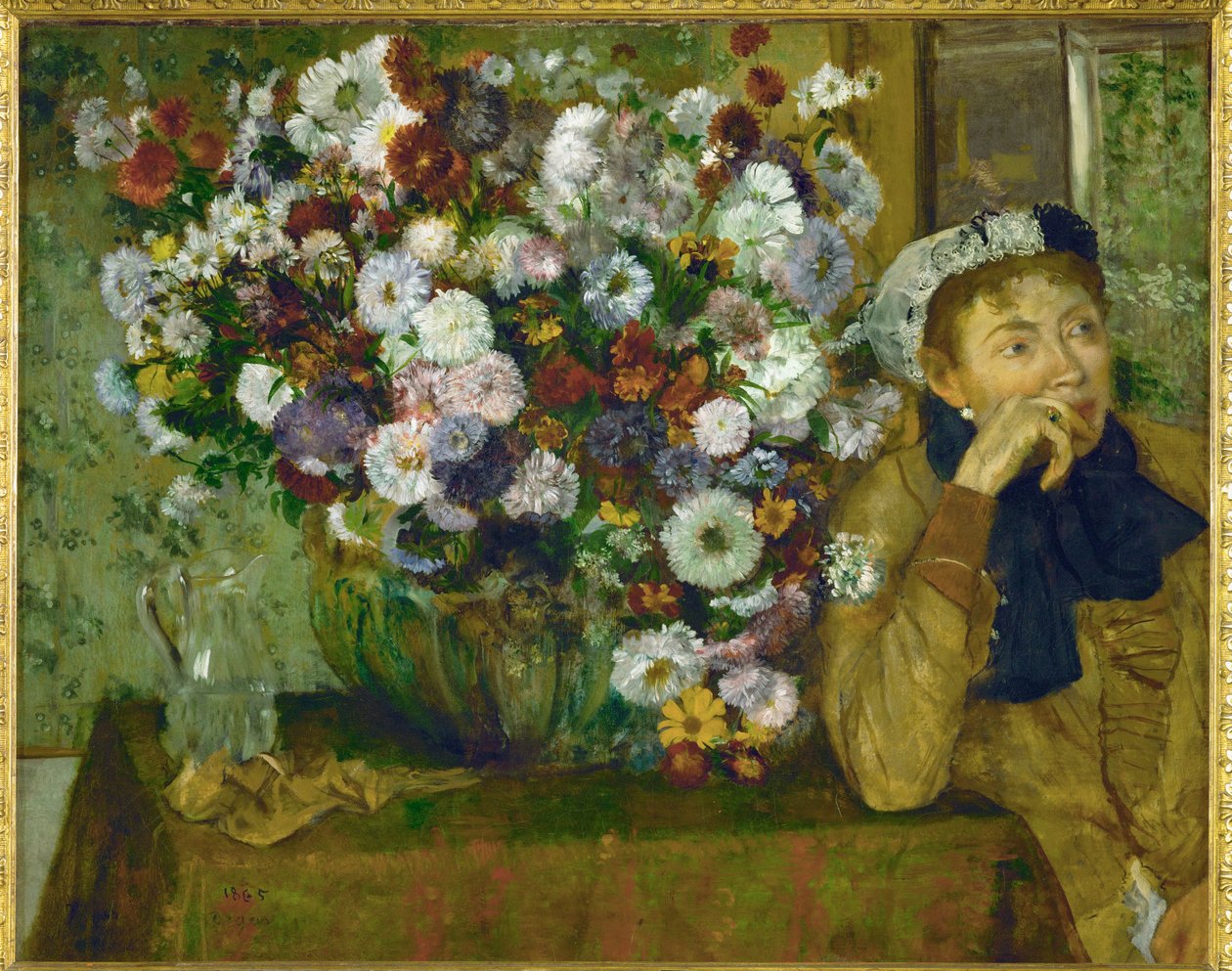Frau lehnt neben einer Vase mit Blumen von Edgar Degas