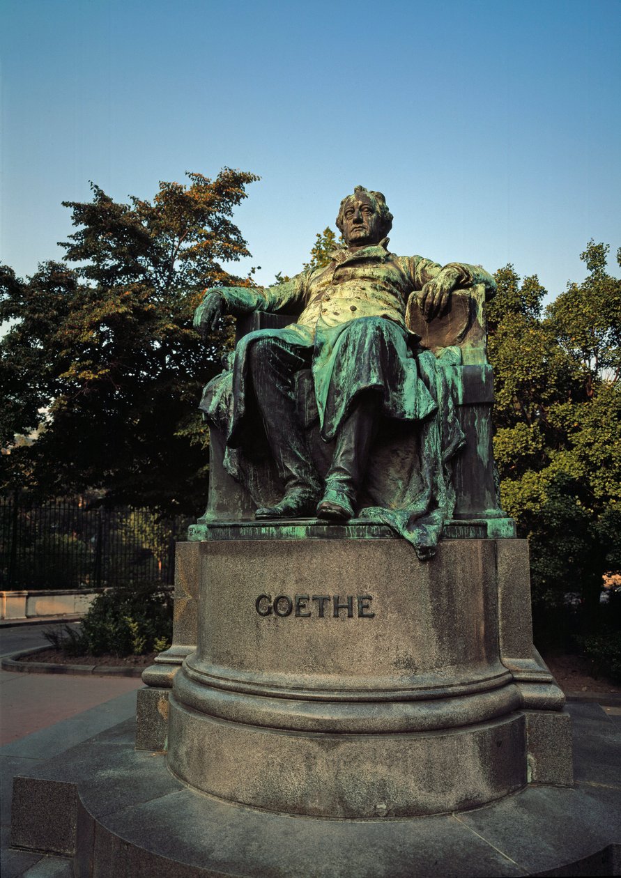 Denkmal zu Ehren des deutschen Dichters Johann Wolfgang von Goethe (1749-1832) von Edmund Ritter von Hellmer