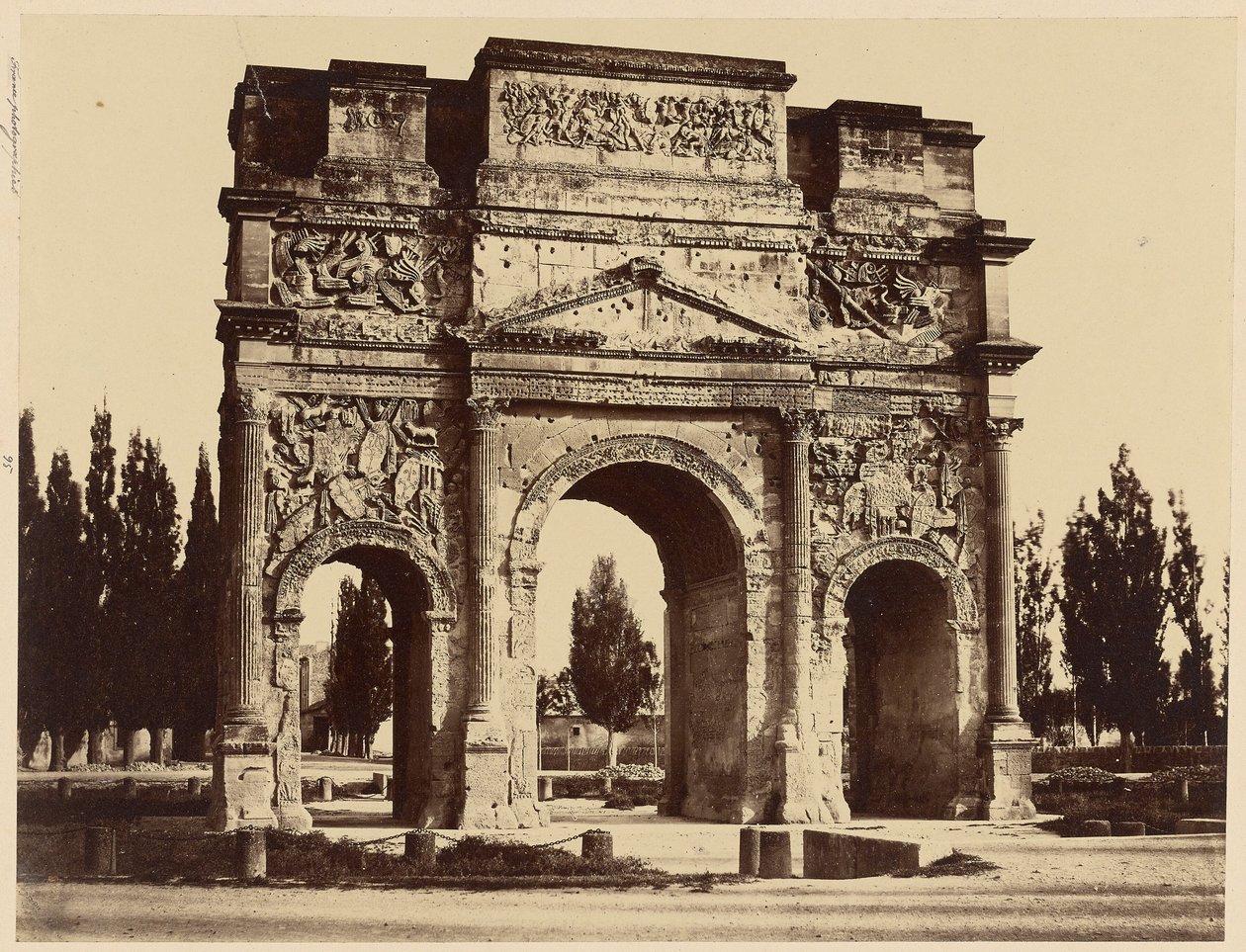 Römischer Triumphbogen, Orange von Édouard Baldus