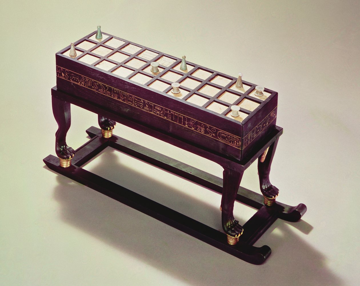 Spielbrett, aus dem Grab von Tutanchamun (ca. 1370-1352 v. Chr.) Neues Reich von Egyptian 18th Dynasty