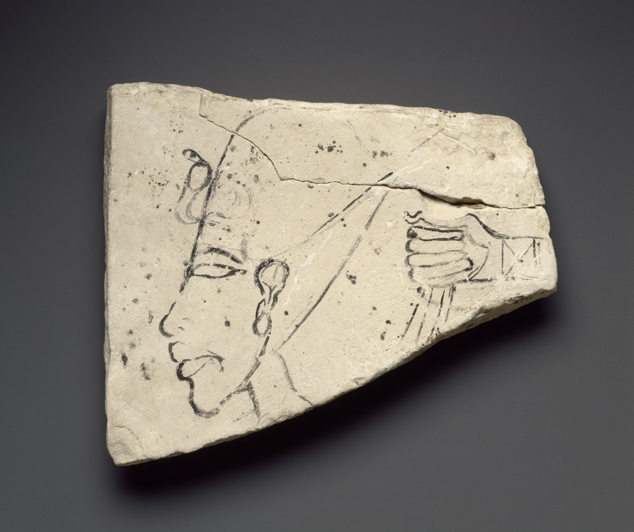 Skizzen von Akhenatens Kopf und Hand, aus dem Großen Palast in Tell el-Amarna von Egyptian 18th Dynasty
