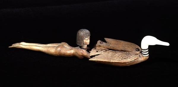 Löffel mit abgeflachtem Griff in Form eines Schwimmers, Neues Reich, ca. 1400 v. Chr. von Egyptian 18th Dynasty
