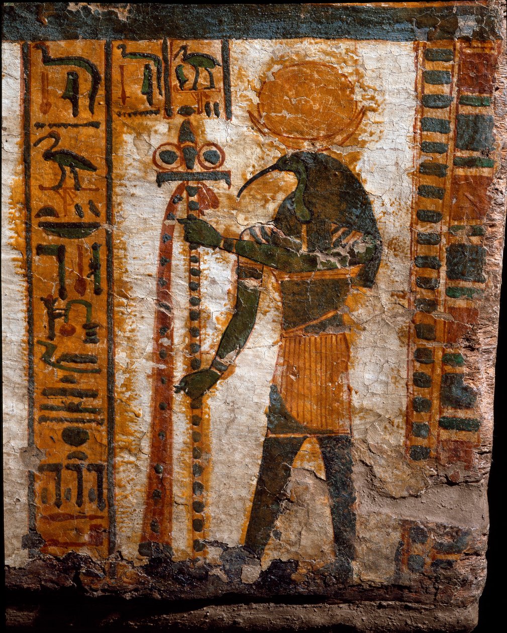 Ägyptische Antike: Thot, der Mondgott, in Form eines Mannes mit Ibis-Kopf. Dekoration des anthropoiden Sarkophags des Schreibers Butehamon, 21. Dynastie (1085-935 v. Chr.) von Egyptian 21st Dynasty