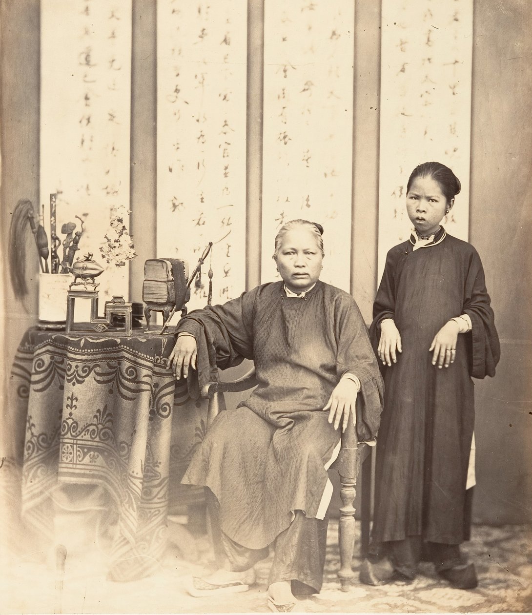 Annamitische Frauen, Cochinchina von Emile Gsell
