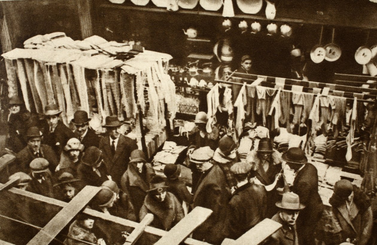 Berwick Street Market, Soho, an einem Samstag, aus Wunderbares London, veröffentlicht 1926-27 von English Photographer
