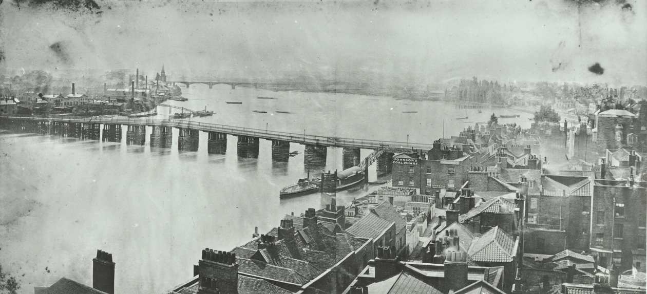 Battersea Bridge: Blick vom Chelsea Church Tower, 1875 von English Photographer