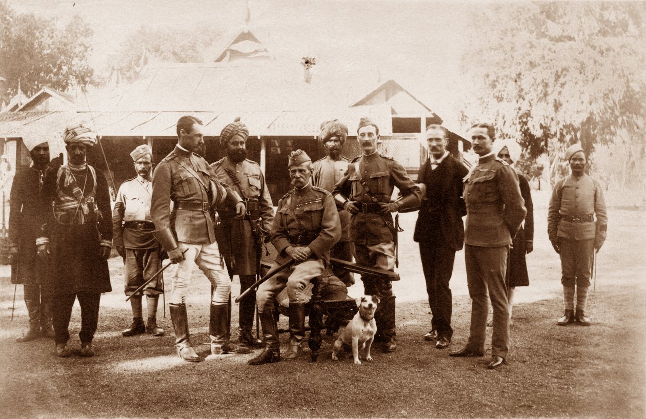 Narrain Sing, Hassan Ali, Major Hamilton D. Taylor, Ram Singh, Mohamad Khan, HSR Sir Fred, Col. P. Carew, ca. 1886 von English Photographer