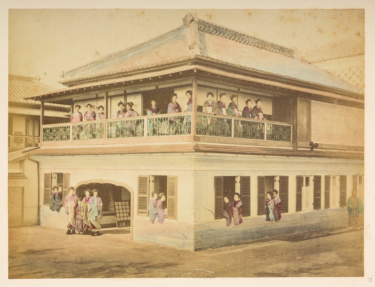 Prostituierte im Shinpuro-Bordell, Takashima-cho, Yokohama, Fotograf: Stillfried, Raimund von Lucas Sammlung: Fotografischer Bericht der Weltreise von Charles James und Morton P, Lucas von English Photographer