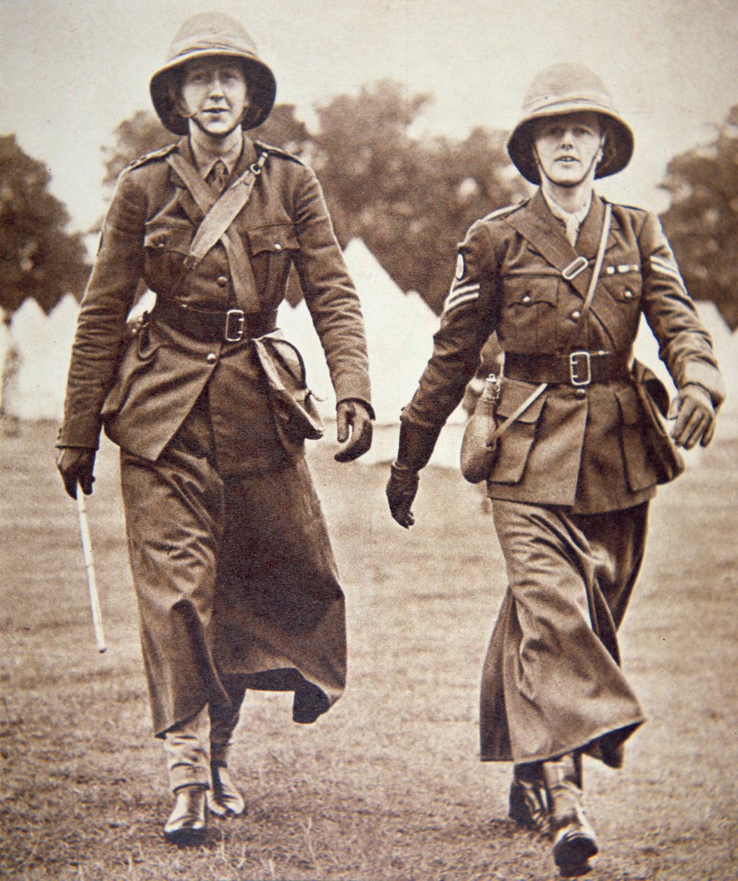 Die Gräfin von Athlone (links) im Women