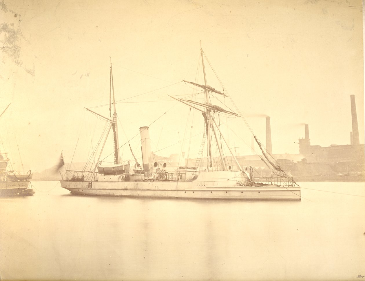 Die Steuerbordseite des Kanonenboots "Delta" im Fluss Tyne, ca. 1876 von English Photographer