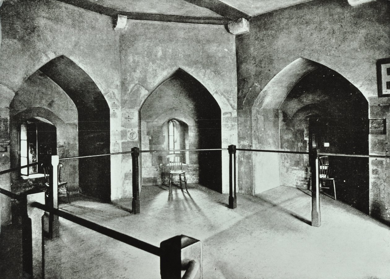 Tower of London, Tower Hill: Staatsgefängnisraum im Beauchamp Tower, 1895 von English Photographer