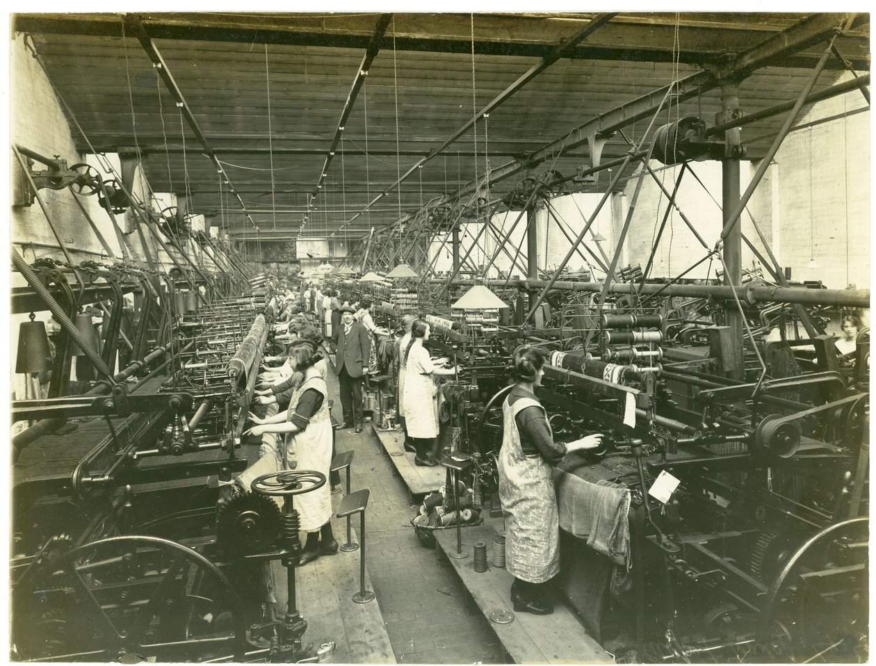 Turkey-Weberei, Hughes Fabrik Nr. 2, 1923 von English Photographer