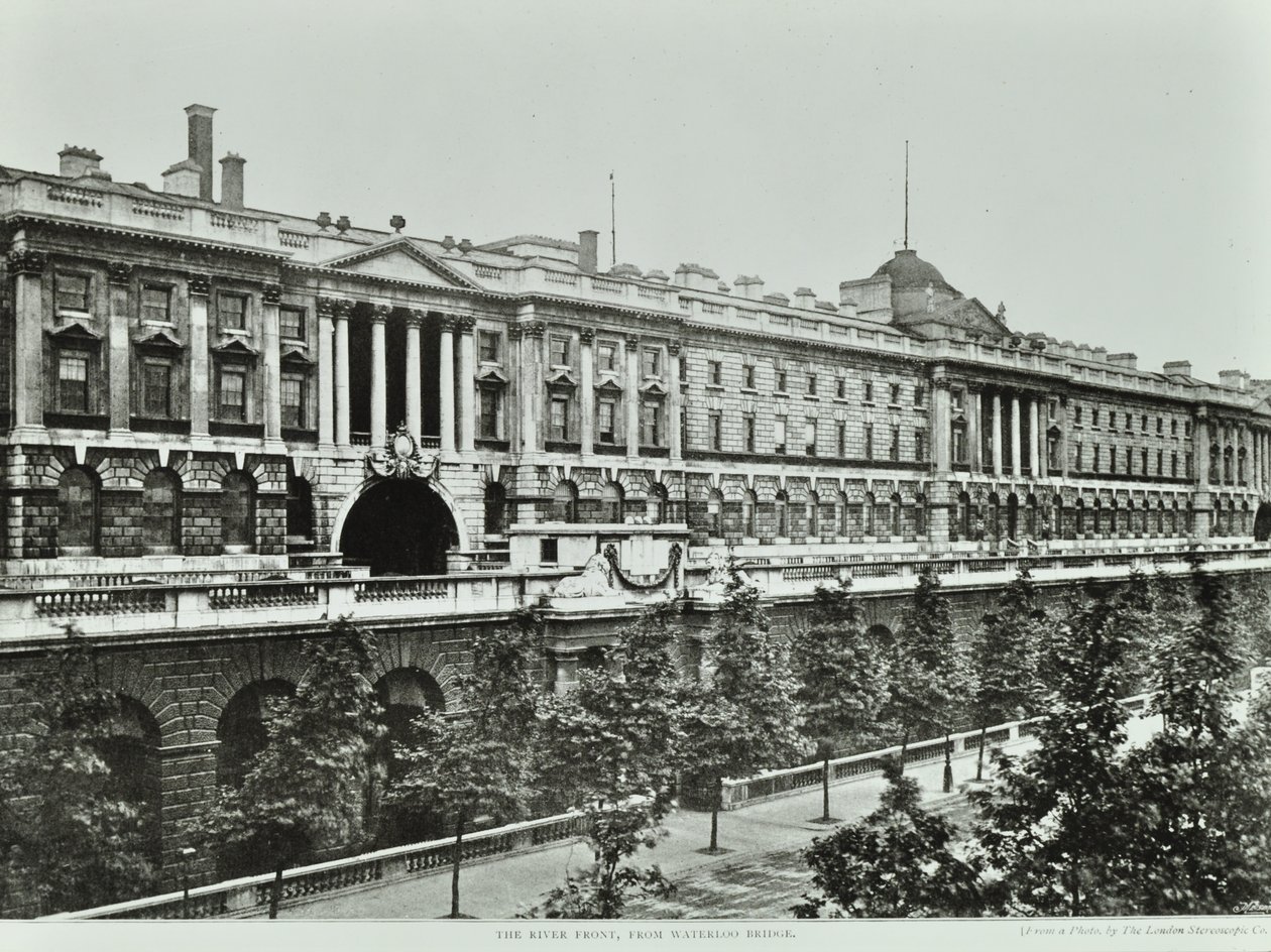 Victoria Embankment, Westminster LB: Somerset House, Erhebung zum Victoria Embankment, 1896 von English Photographer