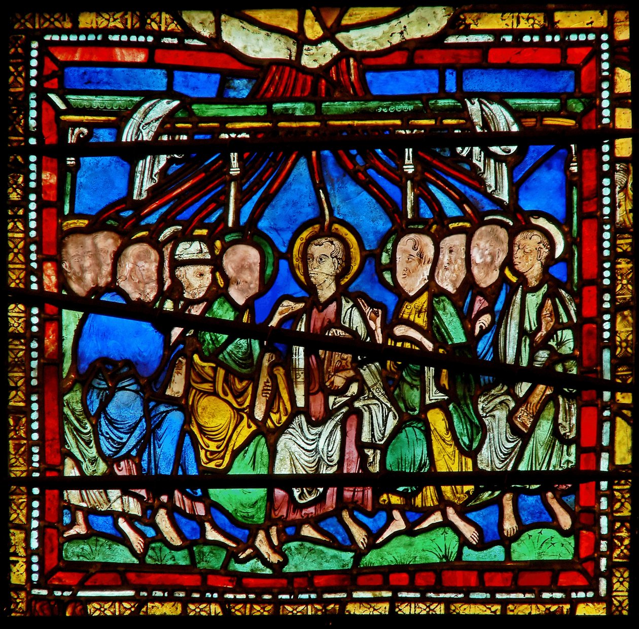 Detail aus dem Ostfenster der Dreifaltigkeitskapelle mit Pfingsten von English School