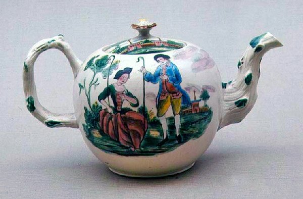 Staffordshire salzglasierte Teekanne dekoriert en famille rose, ca. 1770 von English School