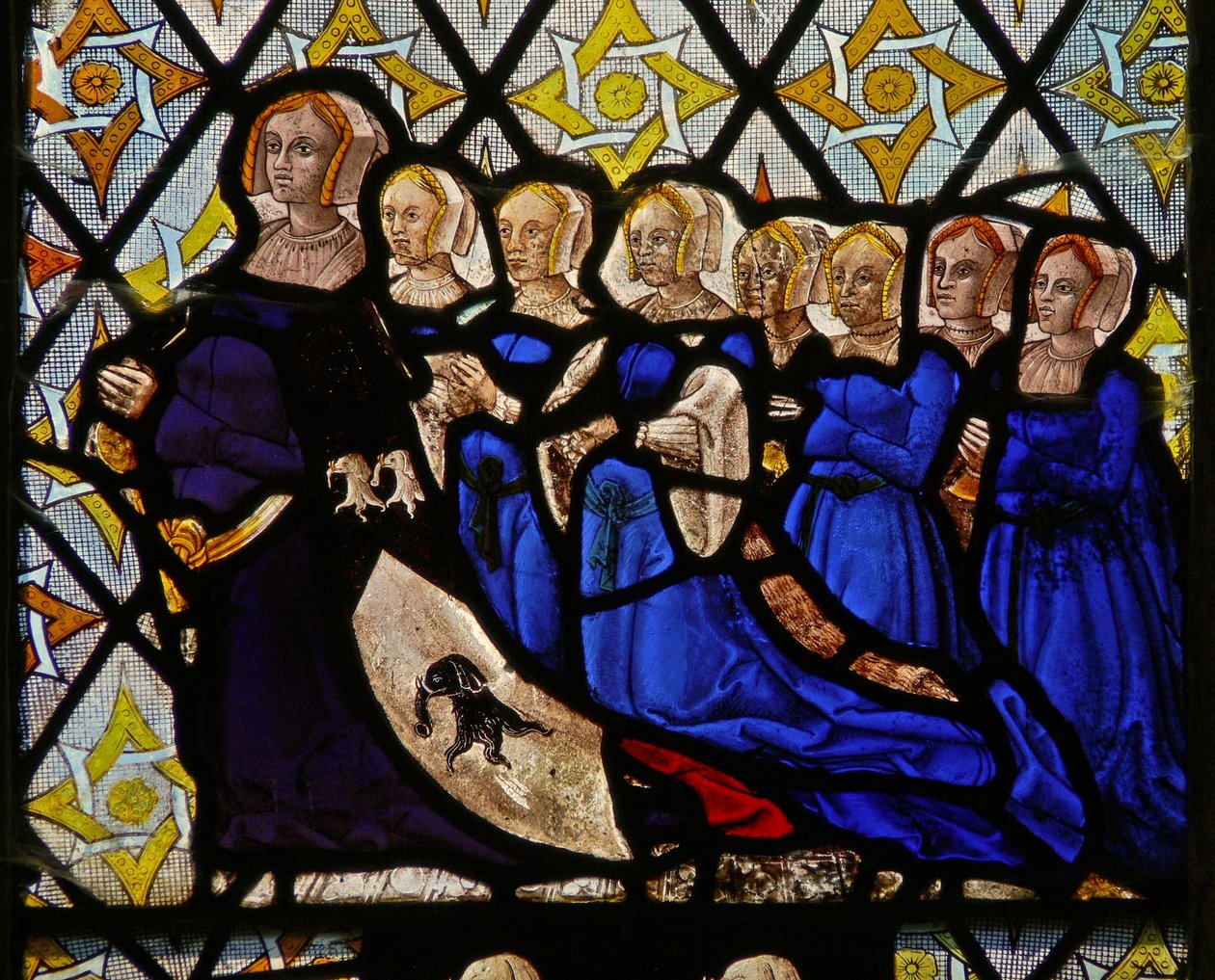 Fenster S4 mit Isobel Saunders, Ehefrau von Walter Curson und ihren sieben Töchtern von English School