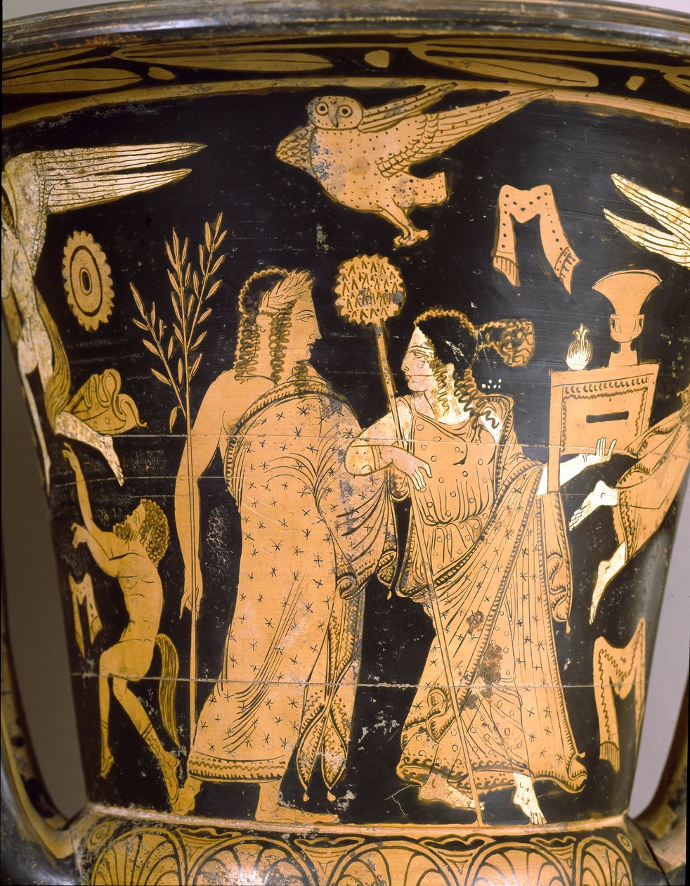 Glockenkrater, der die Zerstörung Trojas darstellt: Detail, das Dionysos und Ariadne zeigt. Aus Falerii Veteres (Civita Castellana). 350-300 v. Chr. Rom, Museo Nazionale di Villa Giulia von Etruscan