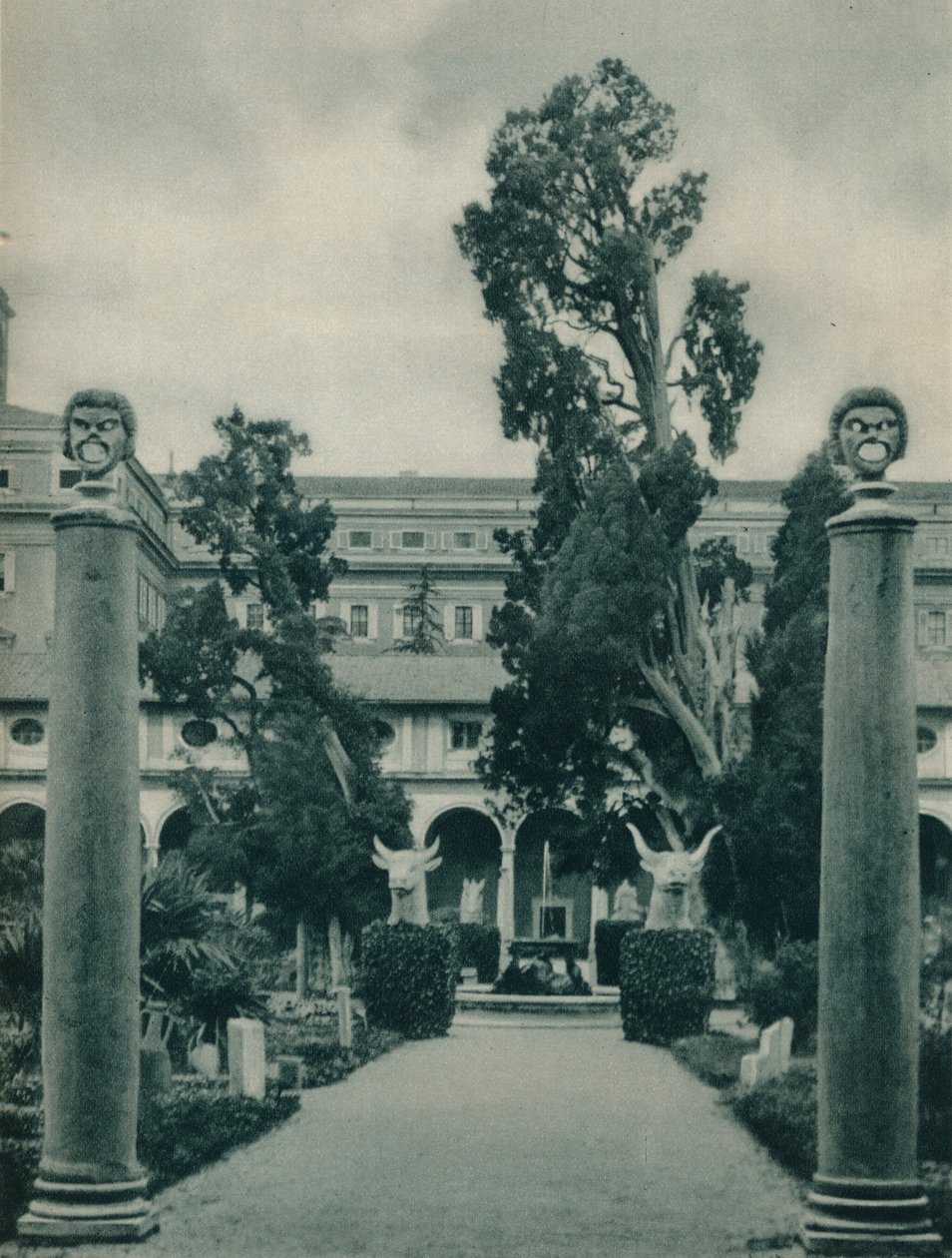 Garten im Museum der Diokletiansthermen, Rom, Italien, 1927 von Eugen Poppel