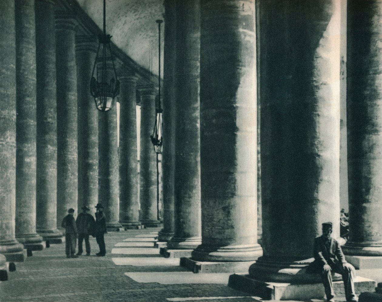 Teil der Kolonnade am Petersplatz, Rom, Italien, 1927 von Eugen Poppel