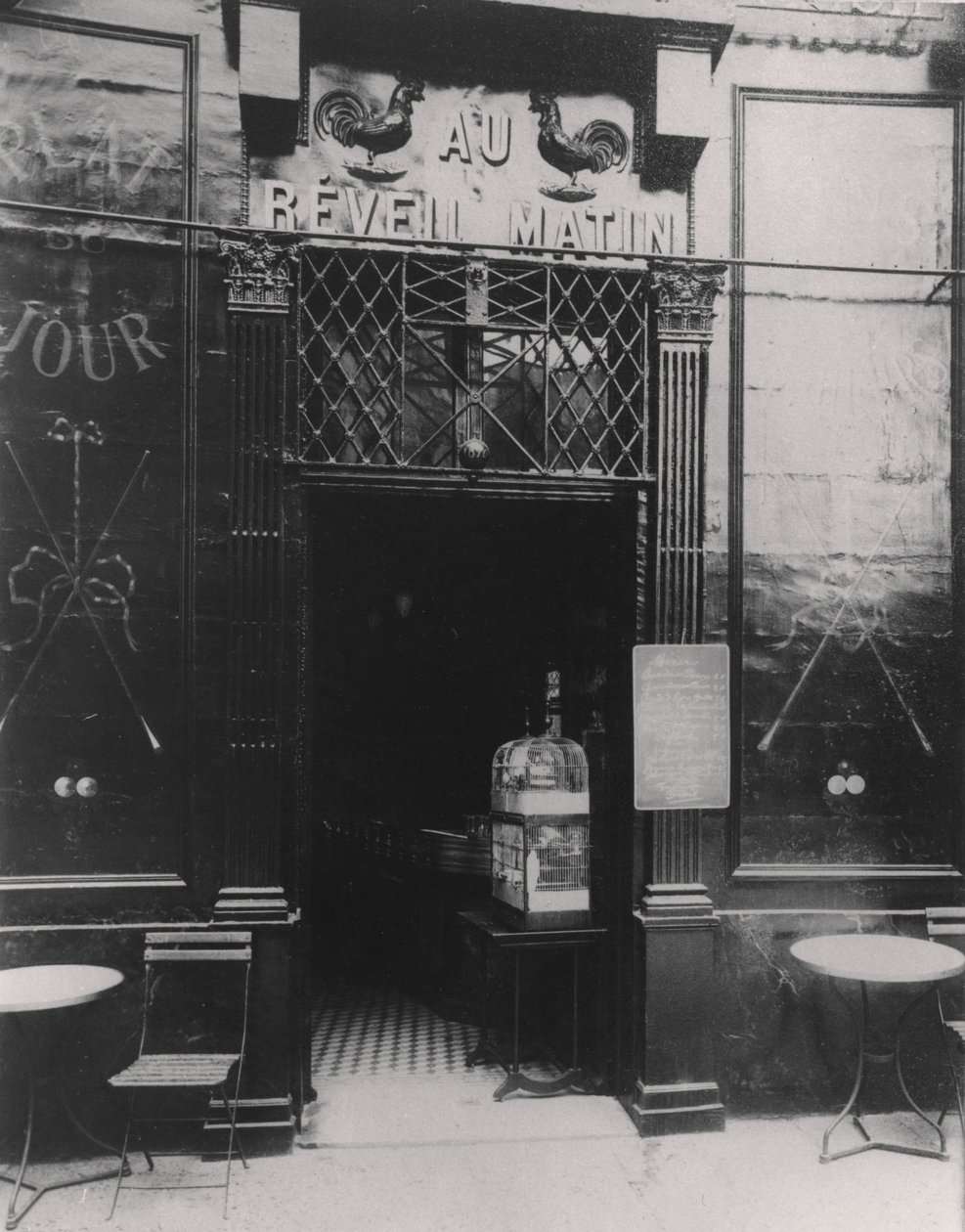 Au Réveil Matin, rue Amelot, 11. Arrondissement, Paris von Eugène Atget