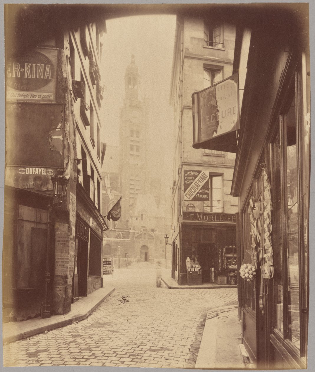 Saint-Étienne-du-Mont, rue de la Montagne Sainte-Geneviève von Eugène Atget
