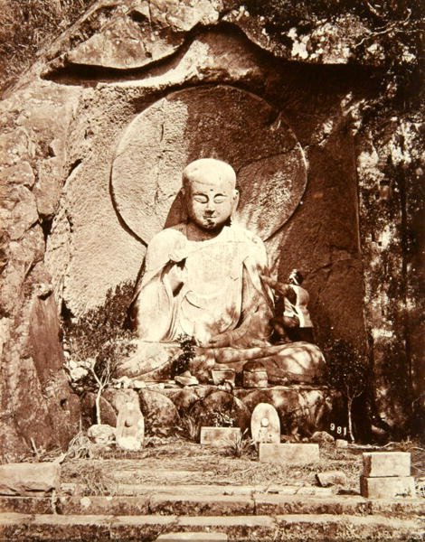 Eine japanische Buddha-Statue von Felice Beato