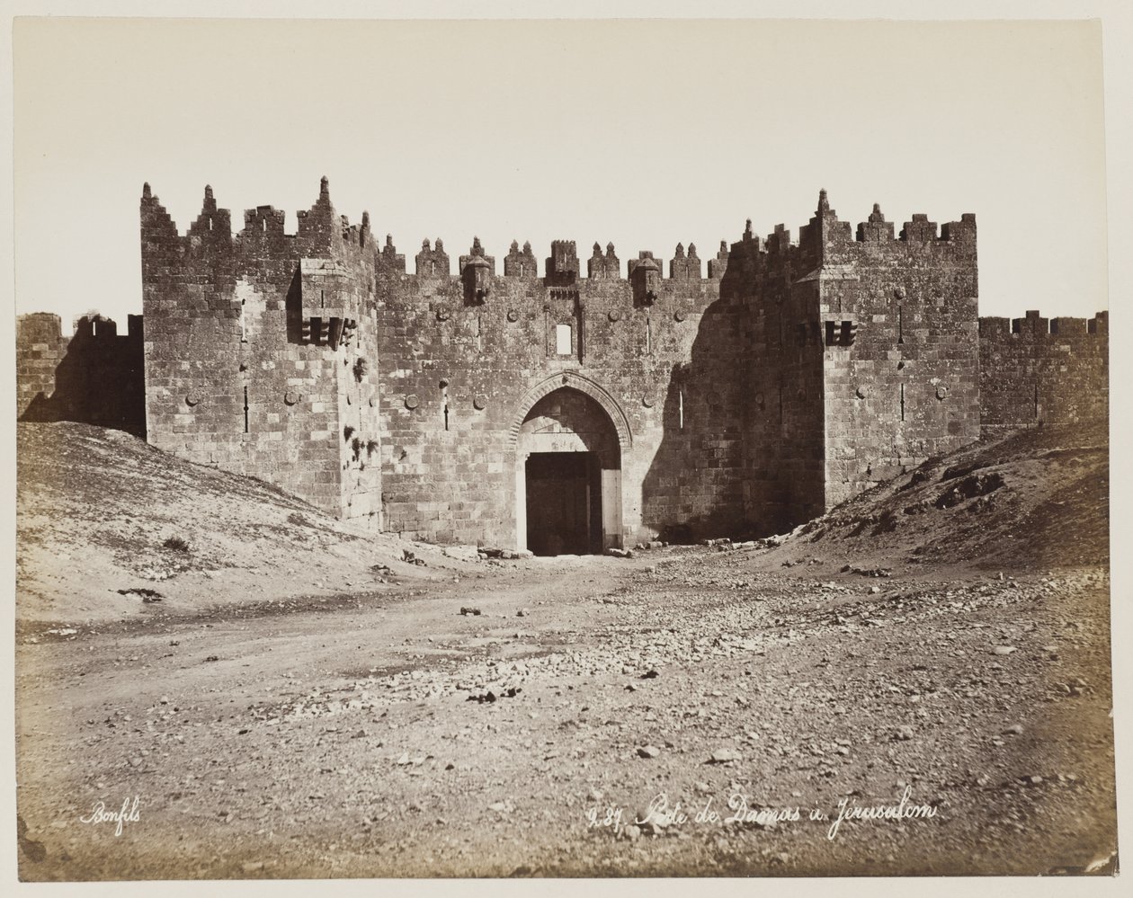 Damaskustor in Jerusalem #287 von Félix Bonfils
