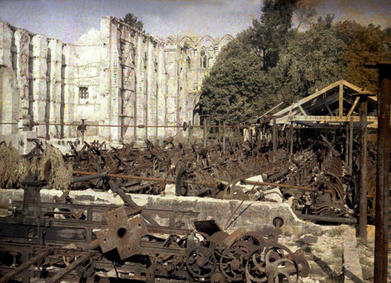 Die Ruinen der Fabrik und der Abtei Notre-Dame d