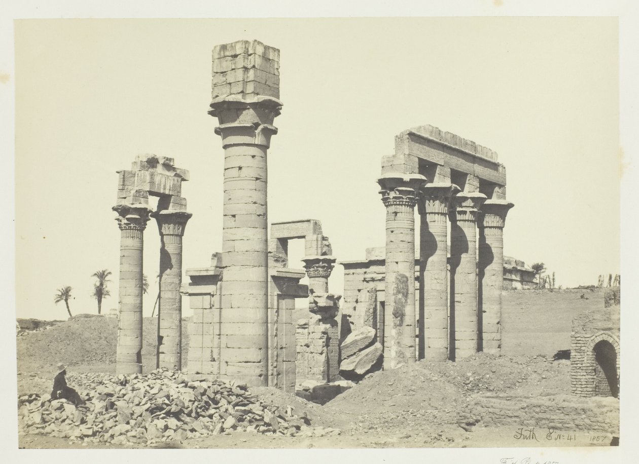 Kleopatras Tempel in Erment, nahe Theben von Francis Frith