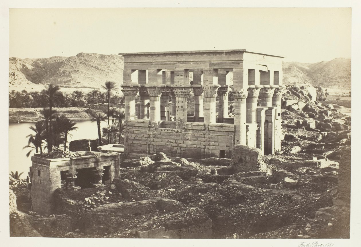 Pharaos Bett, Philä, vom Großen Tempel von Francis Frith