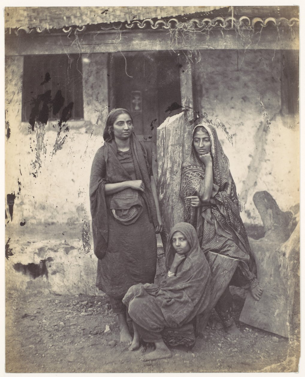 [Drei ostindische Frauen] von Francis Frith
