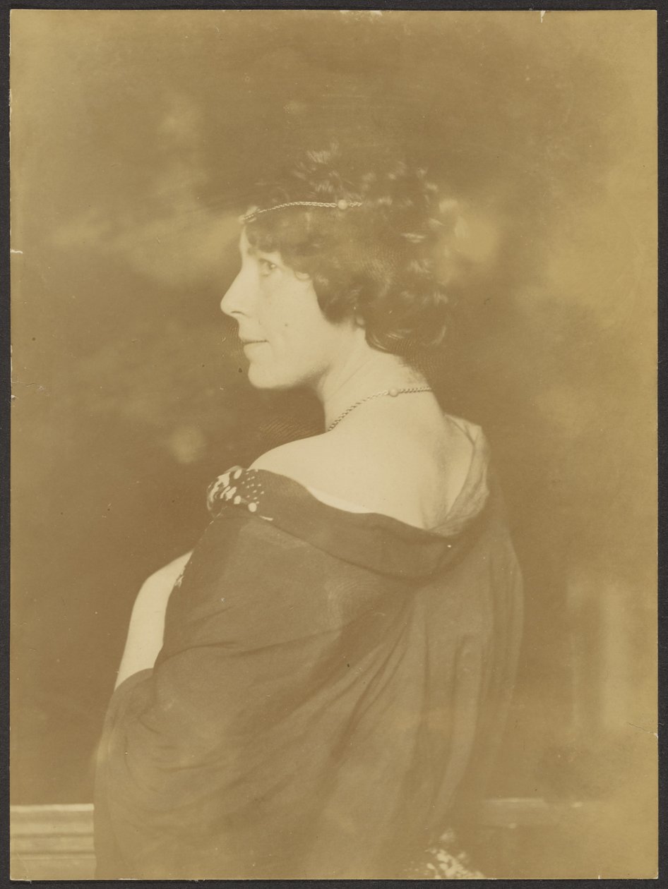 Porträt einer unbekannten Frau von Franz von Stuck
