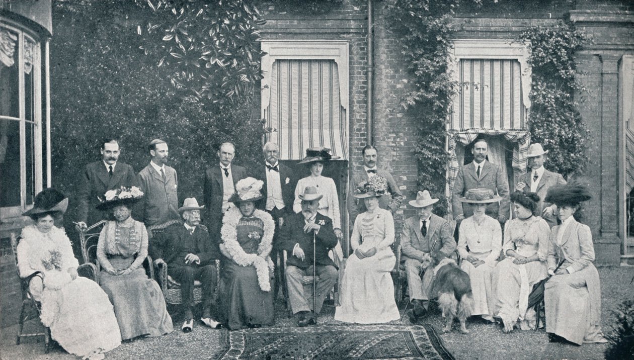 Die königliche Hausparty im The Grove, Watford, Residenz von Lord Clarendon, im Juli 1909, 1911 von Frederick Downer and Sons