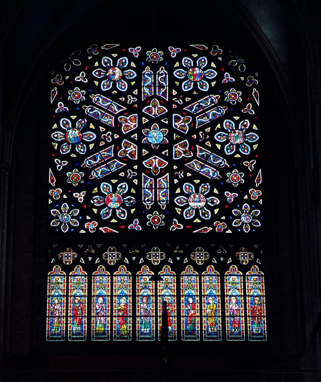 Nördliches Rosettenfenster, ca. 1270, wiederaufgebaut 1887 (Buntglas) von French School