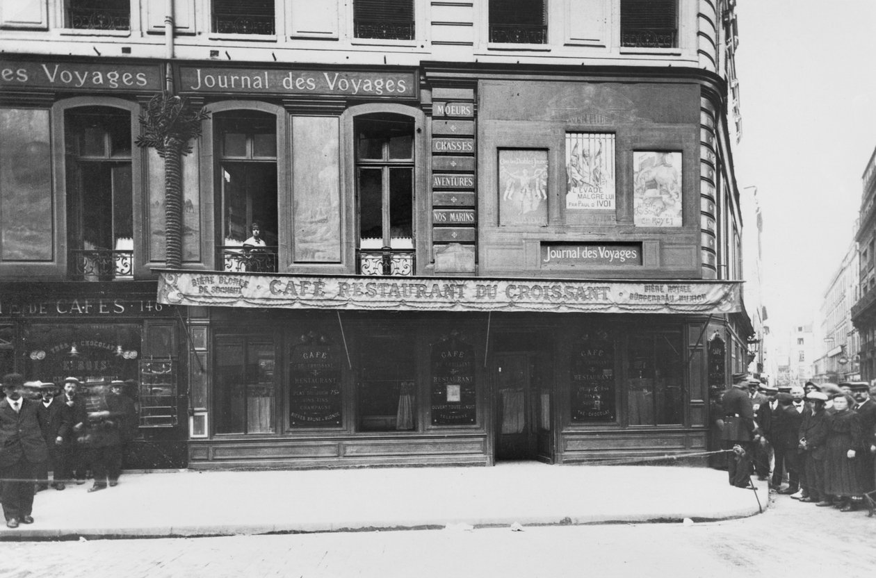 Cafe du Croissant nach der Ermordung von Jean Jaurès, Ecke rue du Croissant rue Montmartre, Paris, 1914 von French Photographer