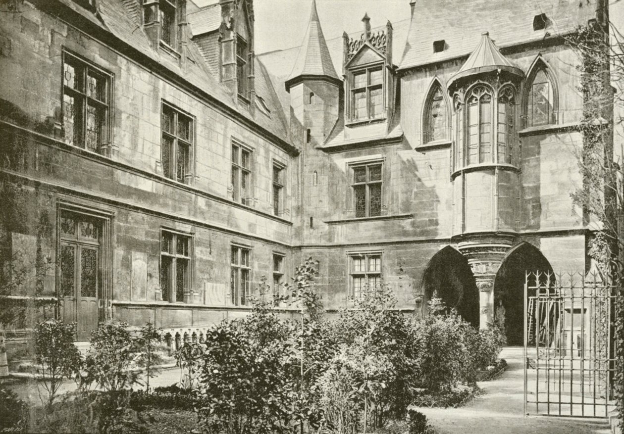 Paris, Hof des Hotel Cluny von French Photographer