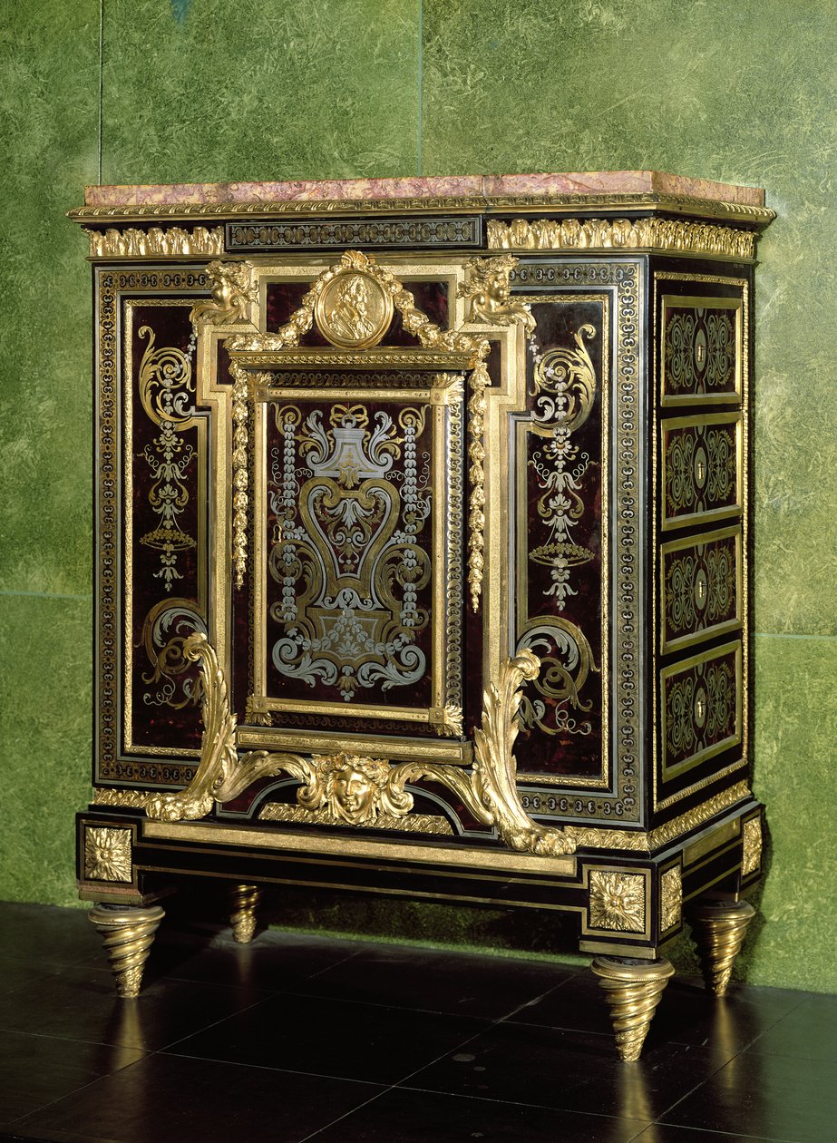 Boulle-Schrank, vergoldete Bronze-Beschläge, spätes 17. Jahrhundert mit späteren Änderungen von French School