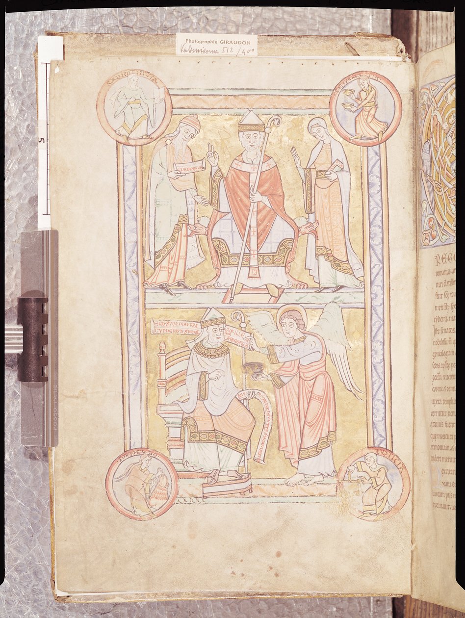 Ms 512 fol.4v St. Gregor der Große (ca. 540-604) zwischen seinem Vater Gordien und seiner Mutter Silvia und einem ertrunkenen Mann als Engel, aus Liber Pastoralis von French School